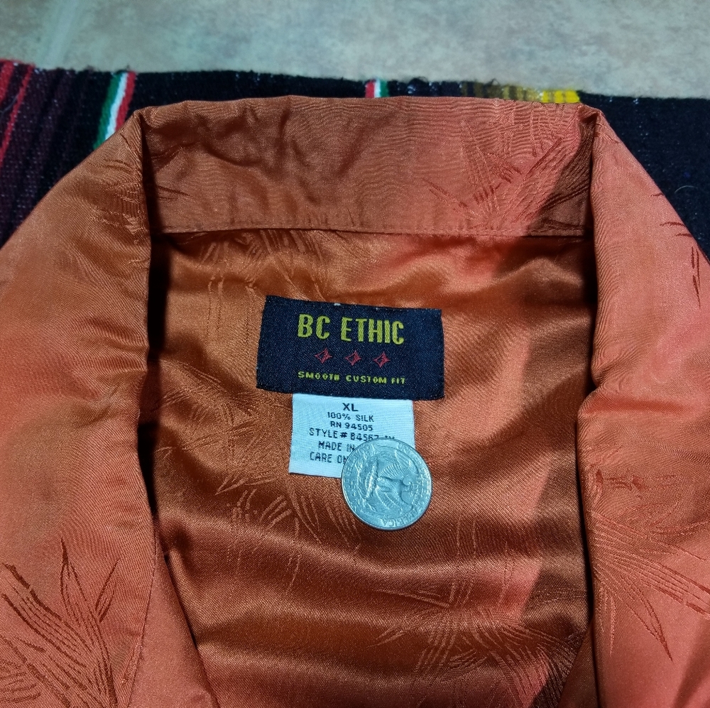 Button Up - Picture 2 of 4